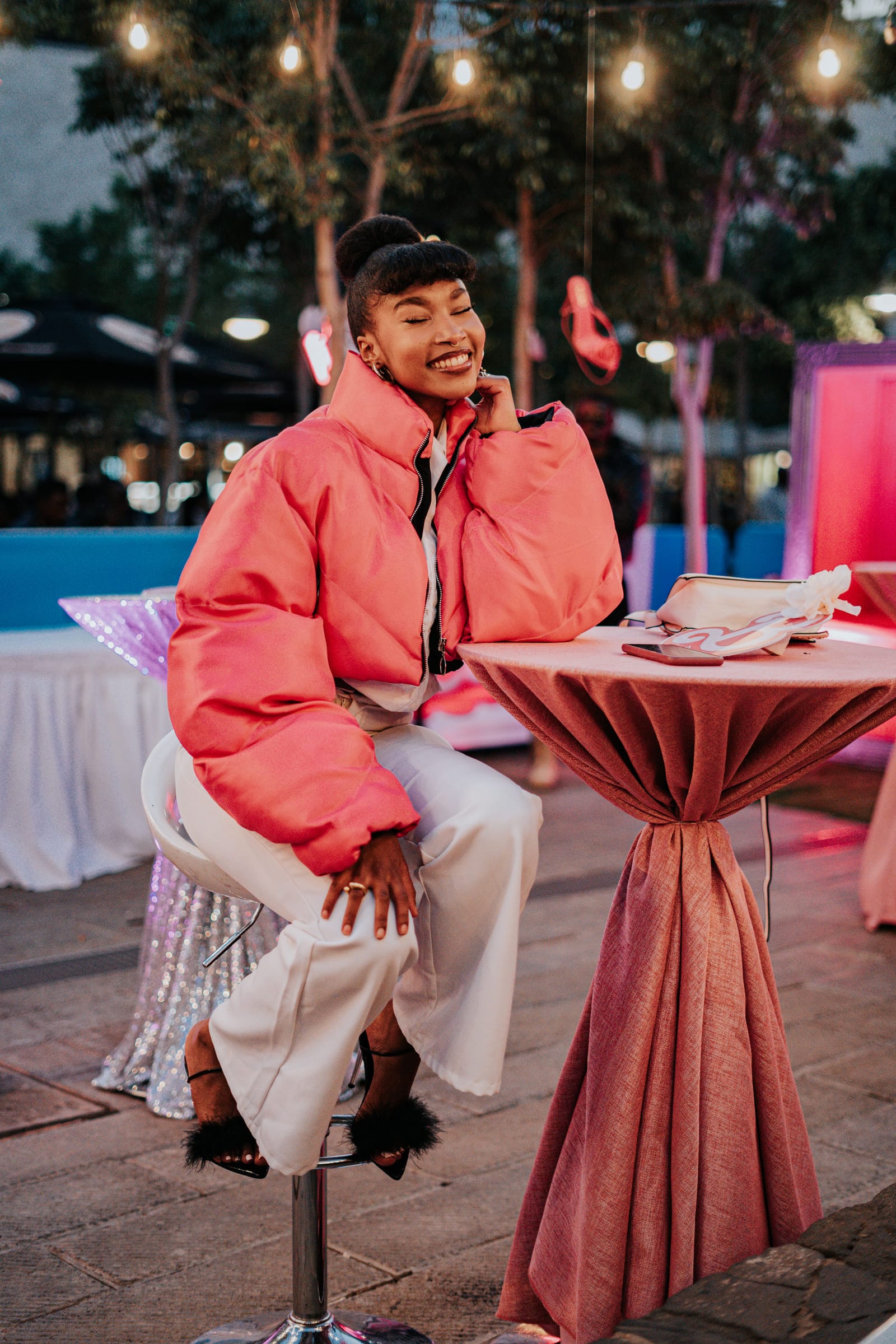 People — 2596